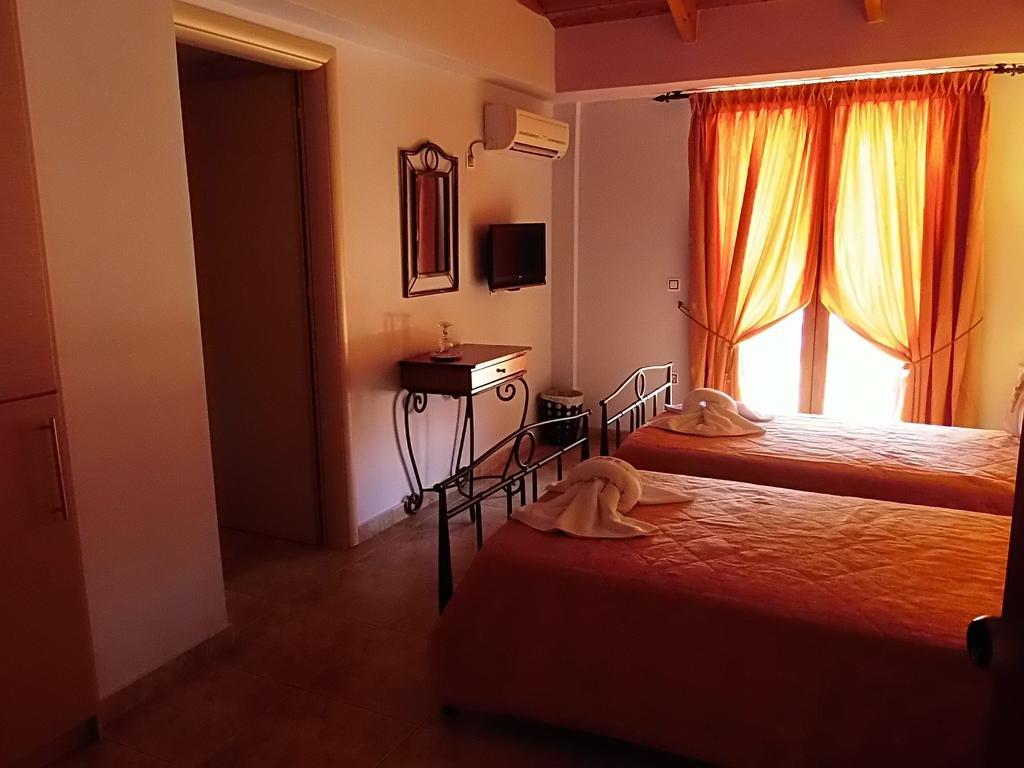 Hotel Anastazia Poros  Exterior photo