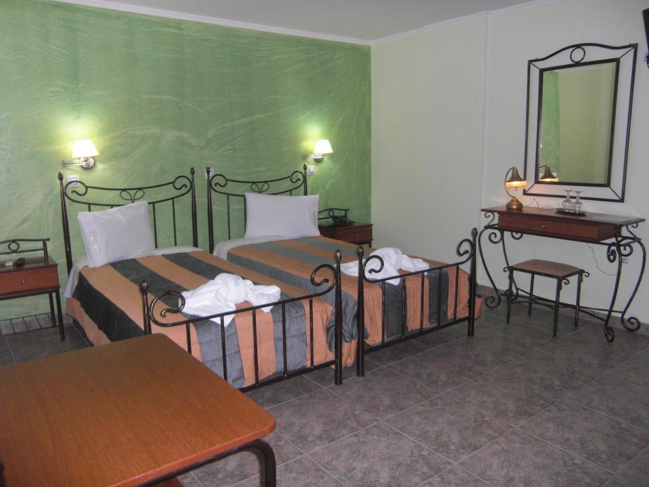 Hotel Anastazia Poros  Exterior photo